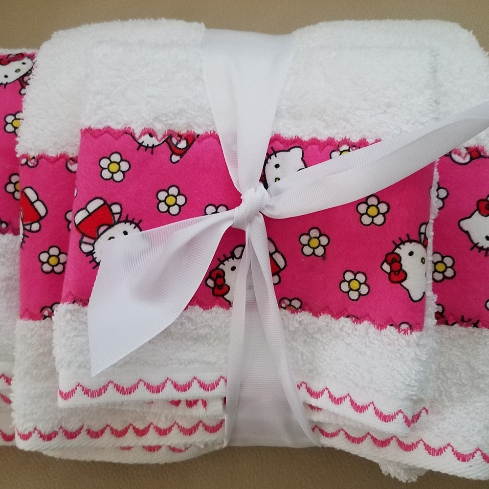 New, handmade Hello Kitty towel set